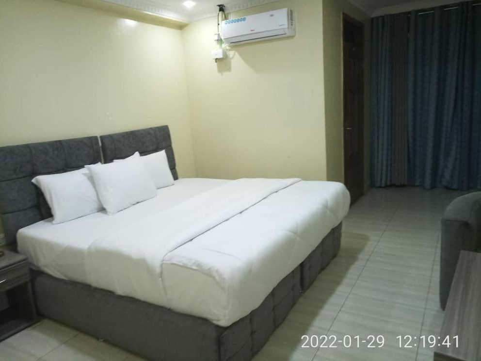 Great Hotel Kiyovu Kigali Exterior photo