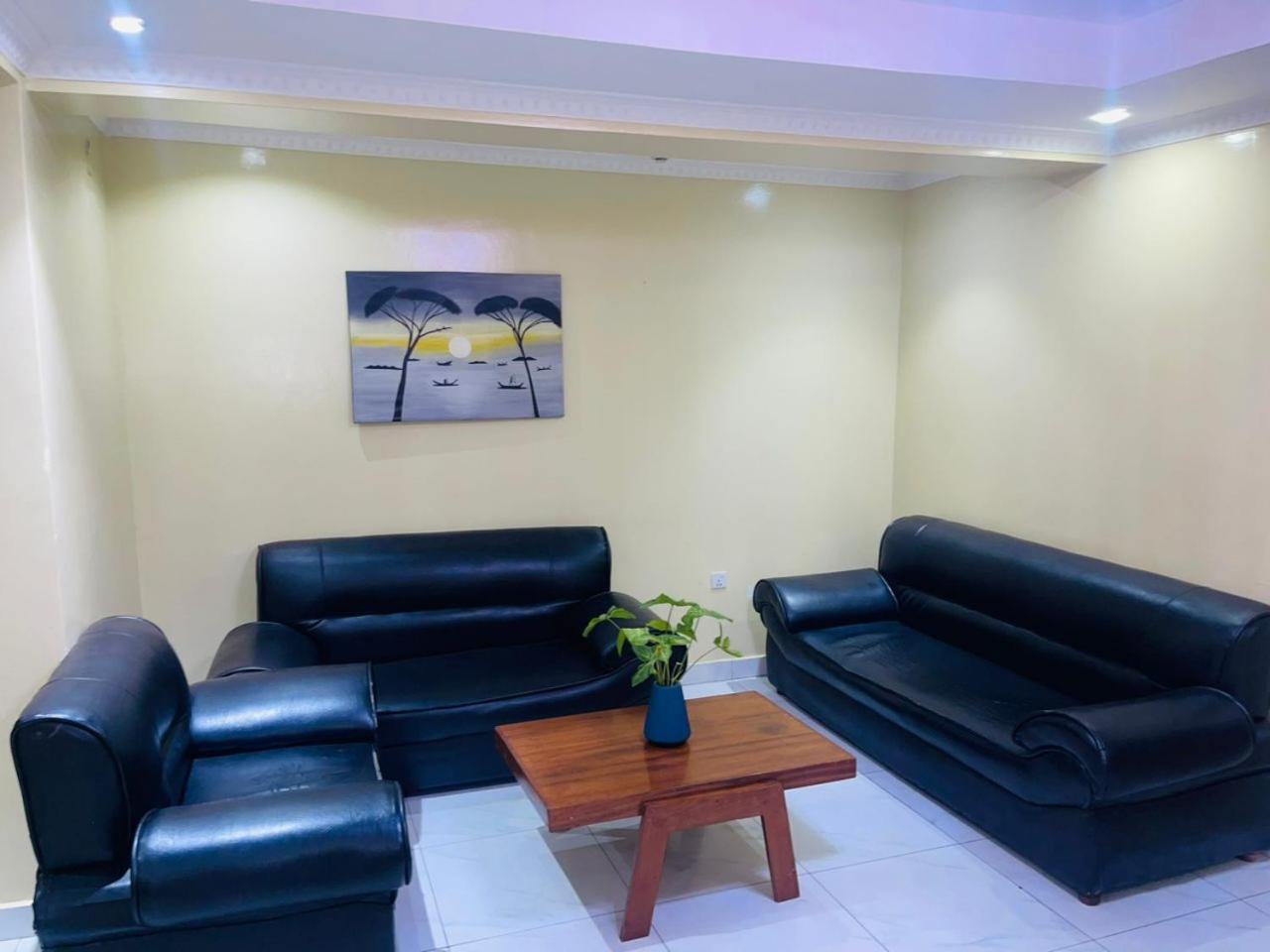 Great Hotel Kiyovu Kigali Exterior photo